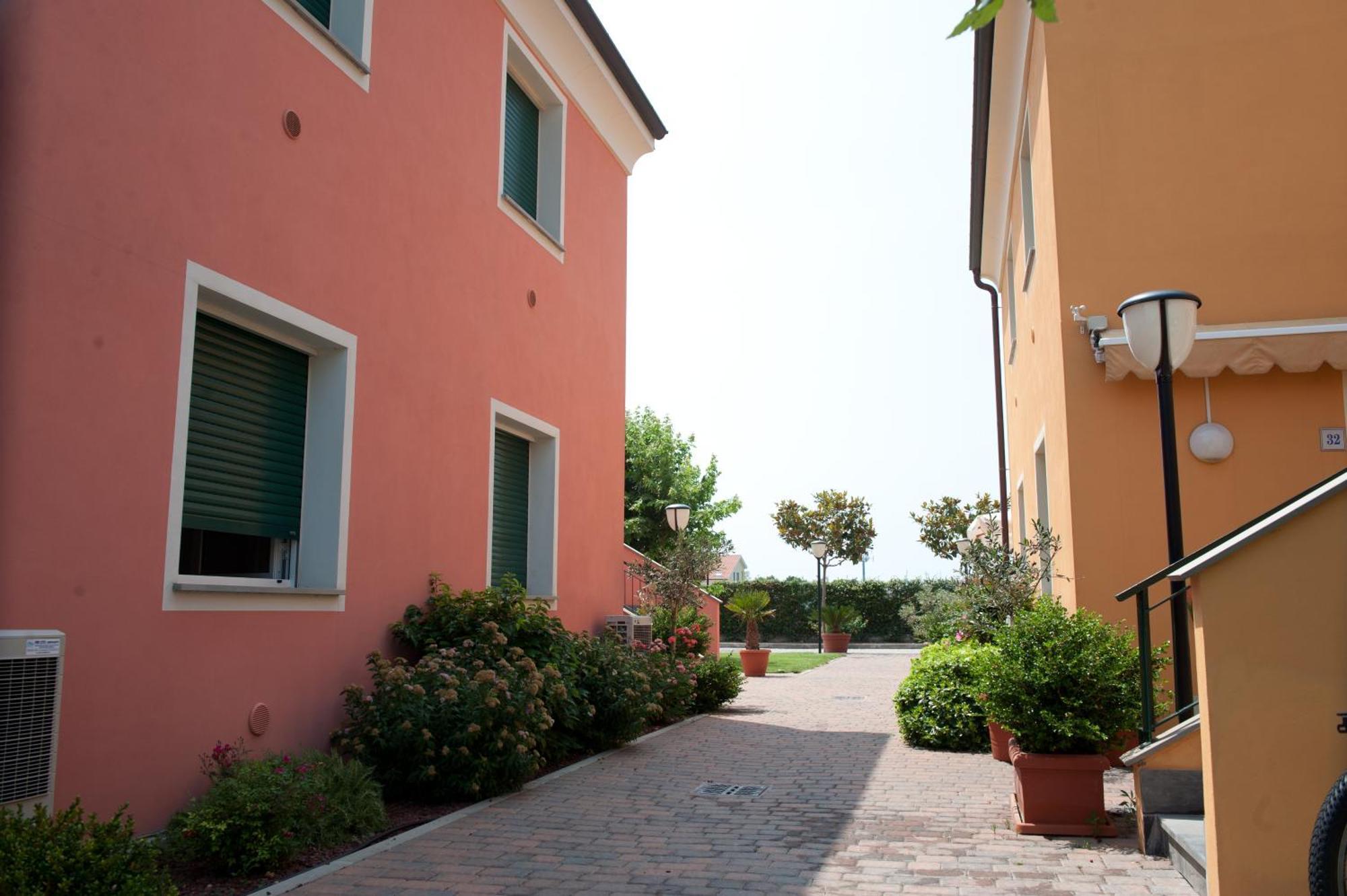 Residence Borgomare Albenga Exterior photo