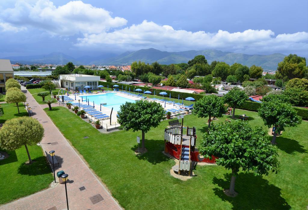 Residence Borgomare Albenga Exterior photo