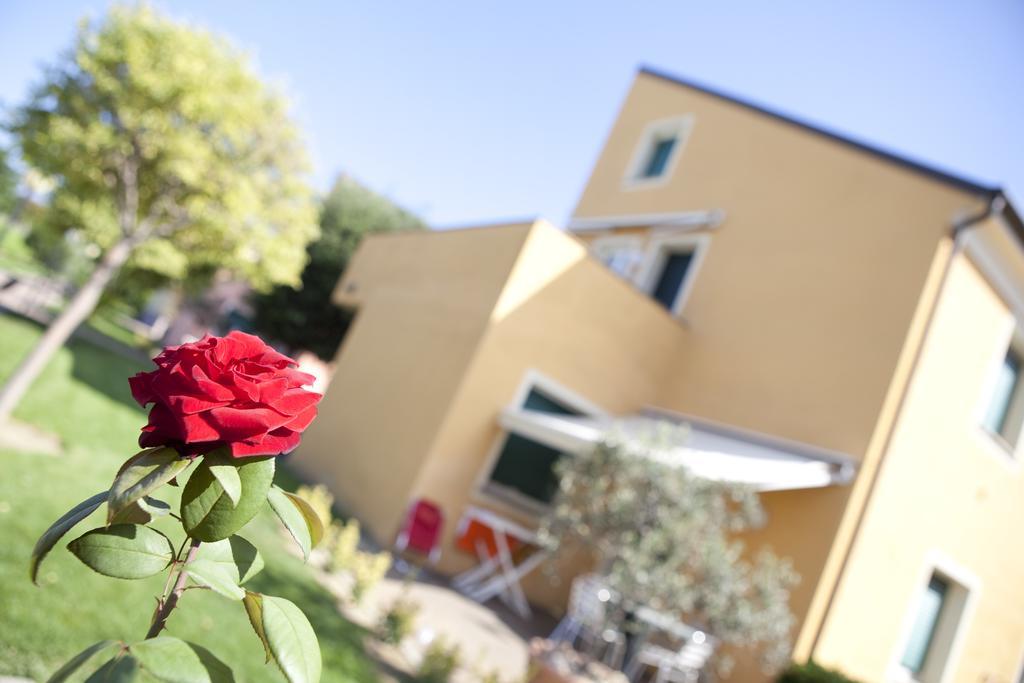 Residence Borgomare Albenga Exterior photo
